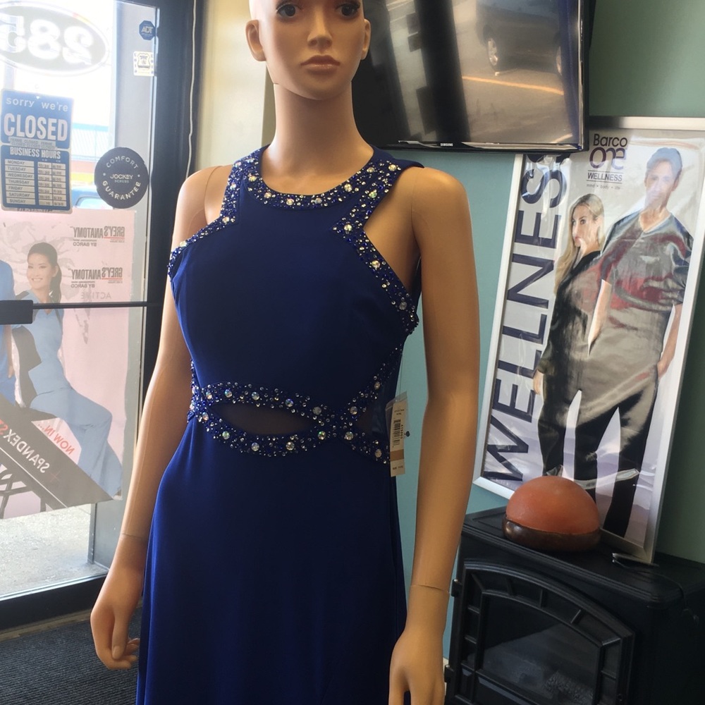 Glamorous evening gown for any occasions size11/12 - Picture 5 of 8